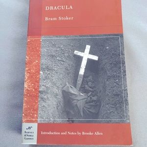 Dracula paperback